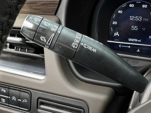 Used 2022 Chevrolet Tahoe LT w/ LT Signature Package image 22