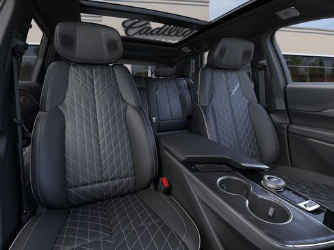 New 2026 Cadillac Lyriq V w/ Exterior Carbon Fiber Package AWD/4WD image 16