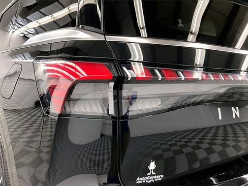 Used 2025 INFINITI QX80 Sensory image 35