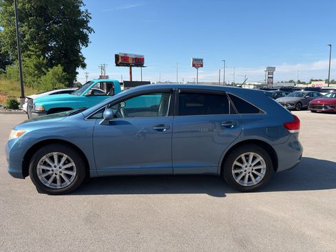 Used 2010 Toyota Venza FWD image 6