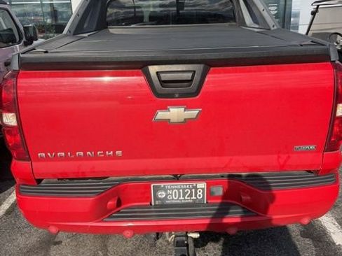 Used 2011 Chevrolet Avalanche LT w/ Luxury Package image 10