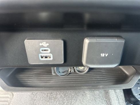 New 2023 Ford F550 2WD Regular Cab Super Duty image 28