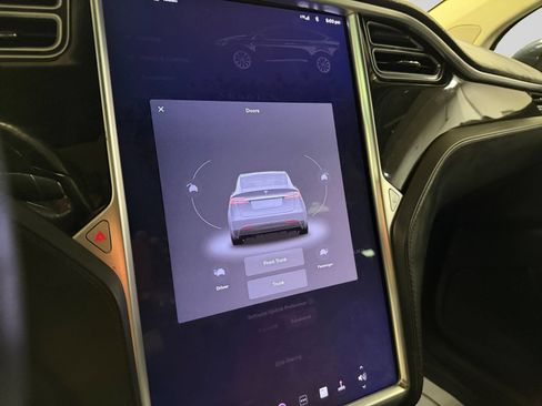 Used 2016 Tesla Model X 75D AWD/4WD image 34