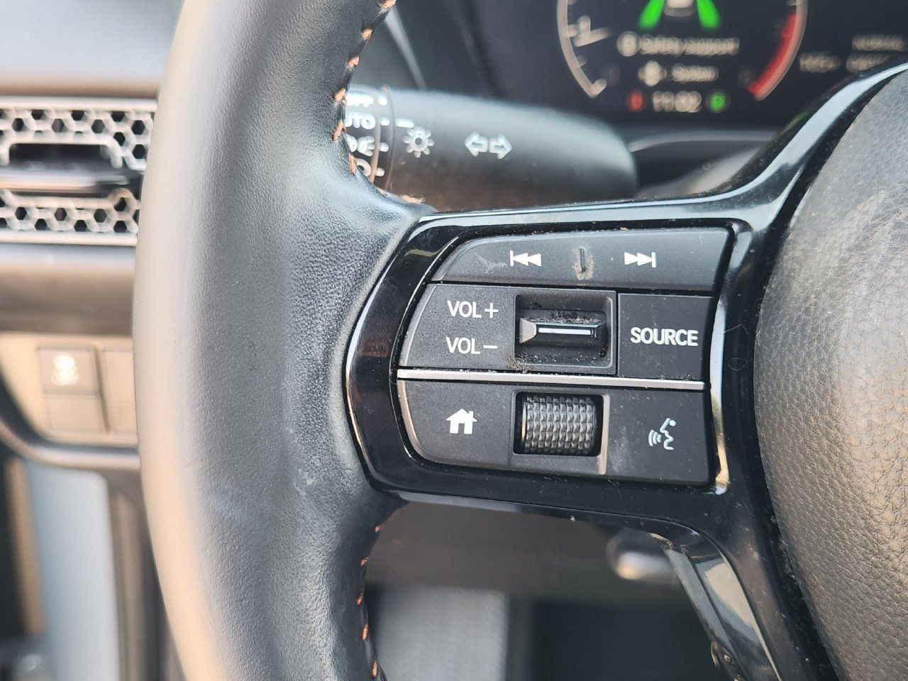 Used 2025 Honda HR-V Sport image 10