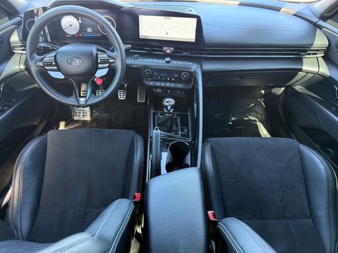 Used 2025 Hyundai Elantra N Base image 30