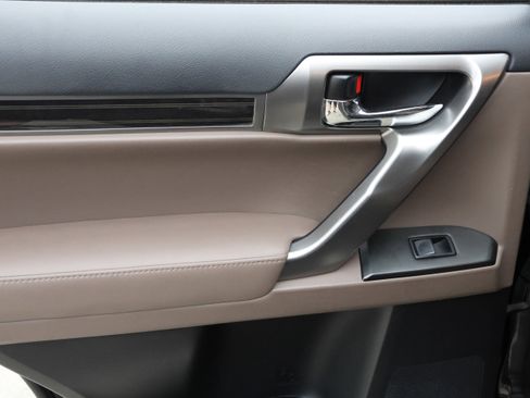 Certified 2023 Lexus GX 460 Premium image 35