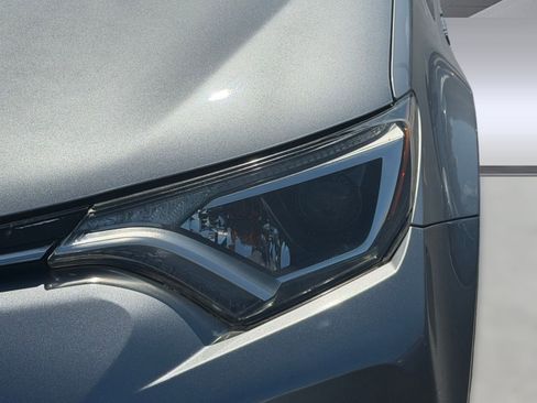 Used 2017 Toyota RAV4 XLE image 11