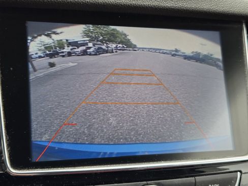 Used 2017 Buick Encore Preferred FWD image 7