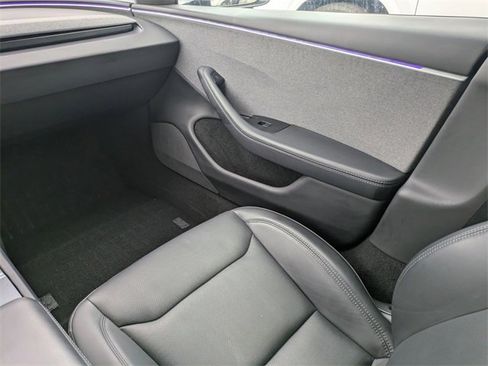 Used 2024 Tesla Model 3 Standard Range image 16