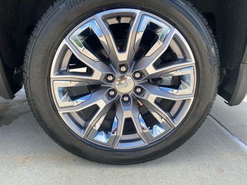 Used 2024 GMC Sierra 1500 Denali AWD/4WD image 26