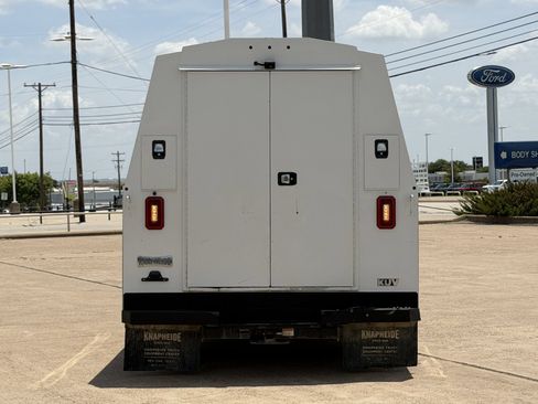 Used 2019 Ford E-350 and Econoline 350 Super Duty w/ Power Windows & Locks Group RWD image 5