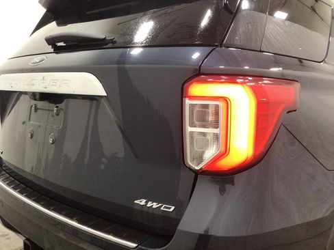 Used 2022 Ford Explorer Limited w/ Class IV Trailer Tow Package AWD/4WD image 15
