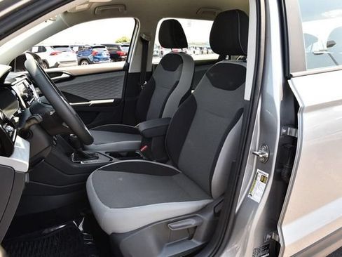 Certified 2023 Volkswagen Taos S FWD image 18