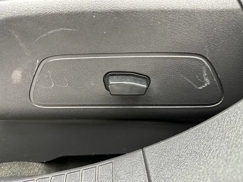 Used 2016 Jeep Patriot High Altitude FWD image 12