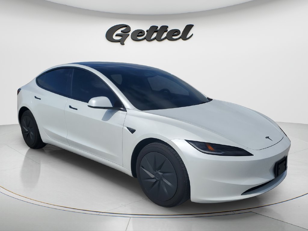 Used 2026 Tesla Model 3 RWD image 3