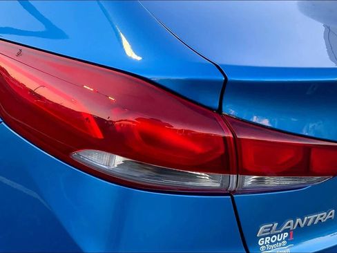 Used 2018 Hyundai Elantra Value Edition image 26