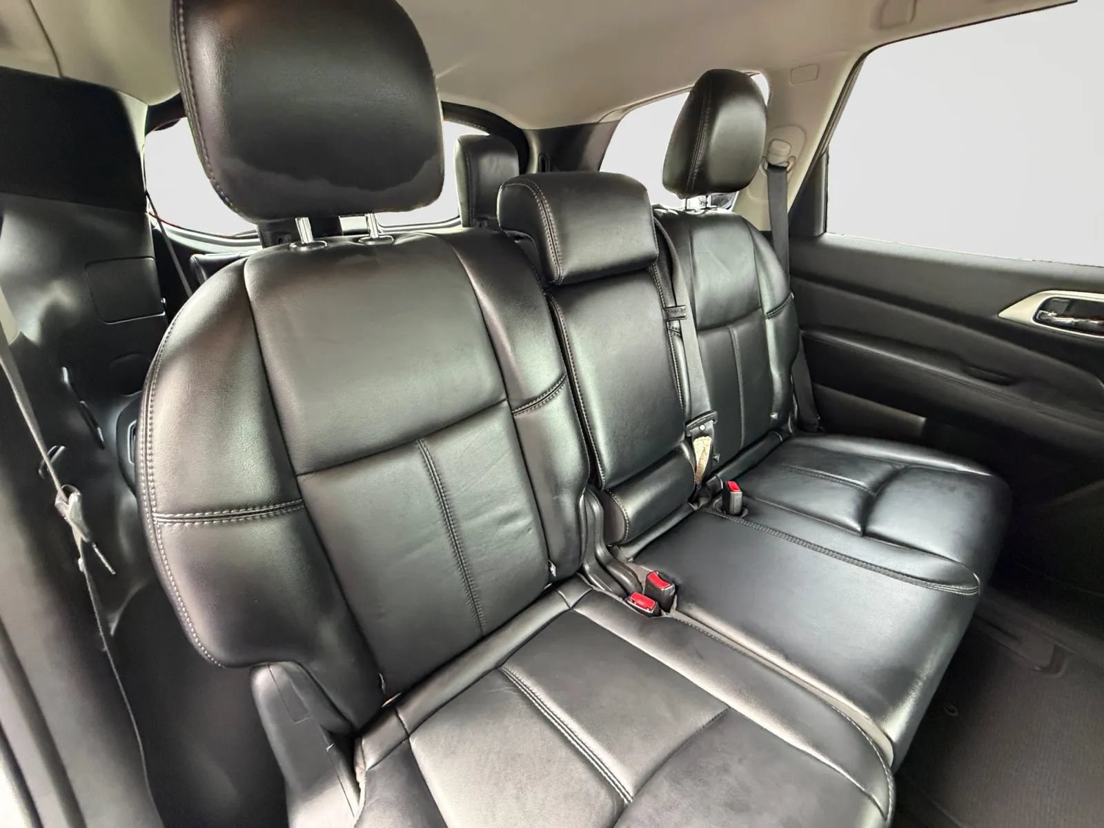 Used 2017 Nissan Pathfinder SL AWD/4WD image 19