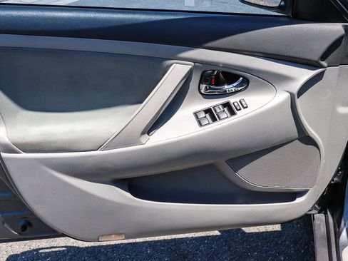Used 2007 Toyota Camry Hybrid FWD image 26