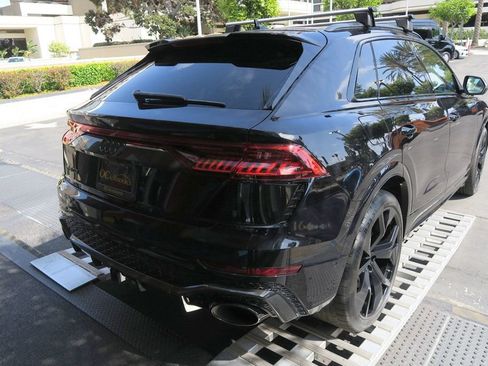 Used 2021 Audi RS Q8 w/ Carbon Optic Package AWD/4WD image 9