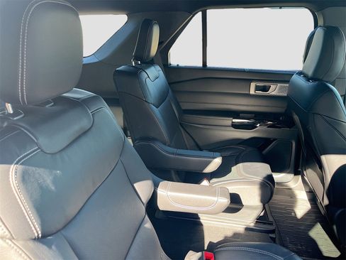 Used 2023 Ford Explorer ST w/ Equipment Group 401A image 30