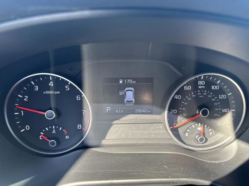 Used 2021 Kia Sportage S image 12