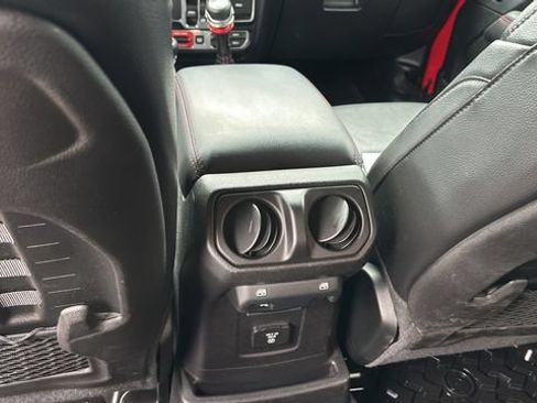 Used 2018 Jeep Wrangler Unlimited Rubicon AWD/4WD image 21