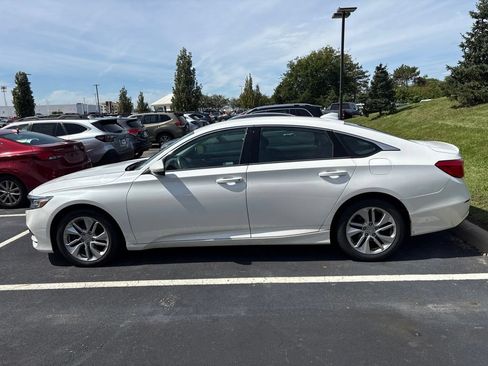 Used 2019 Honda Accord LX image 4