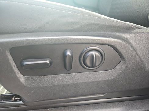 Used 2021 Chevrolet Silverado 1500 LT image 52