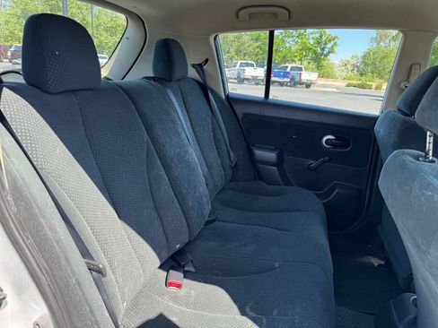 Used 2011 Nissan Versa 1.8 S FWD image 14