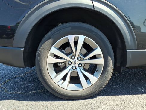 Certified 2020 Ford Explorer Platinum w/ Premium Technology Package AWD/4WD image 9