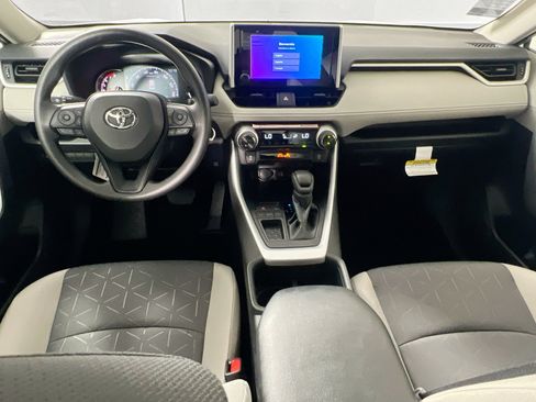 New 2025 Toyota RAV4 XLE image 30
