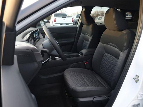 New 2026 Nissan Kicks SV w/ Cold Weather Package image 8