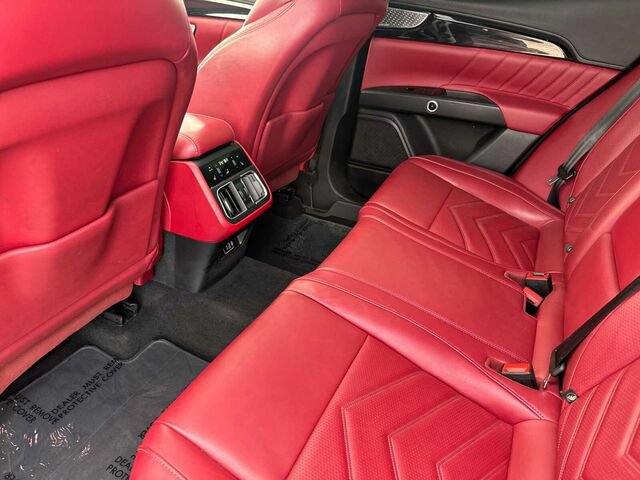Used 2023 Maserati Grecale Modena AWD/4WD image 13