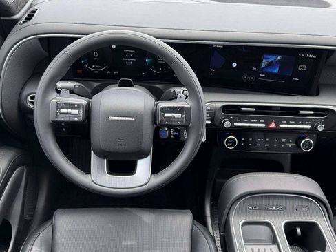 New 2026 Hyundai Palisade Calligraphy FWD image 17