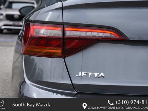 Used 2019 Volkswagen Jetta SEL FWD image 9