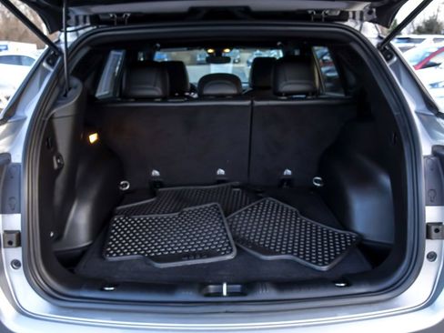 Used 2022 Jeep Compass Altitude w/ Convenience Group image 21