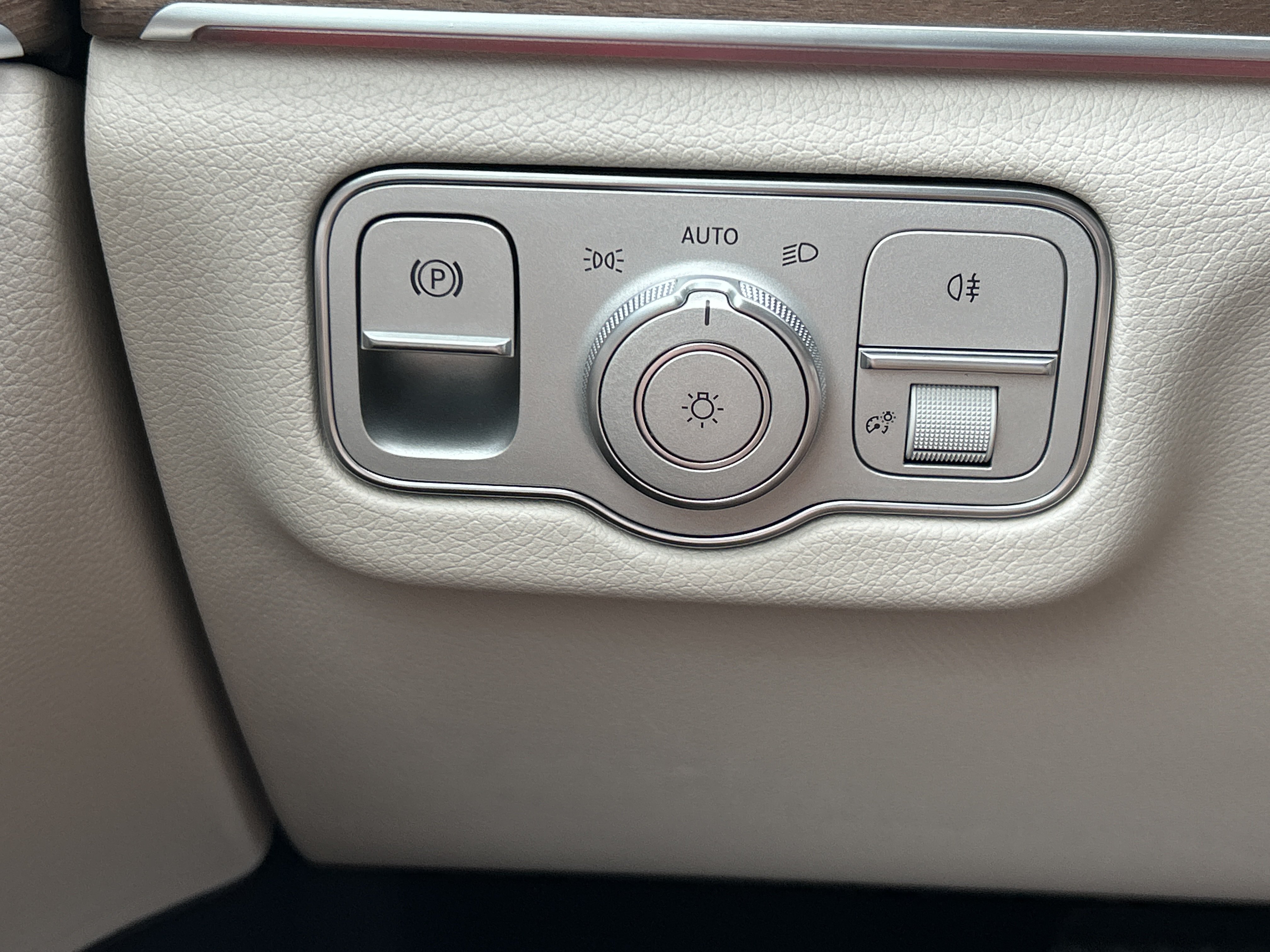 New 2026 Mercedes-Benz GLS 450 4MATIC image 23