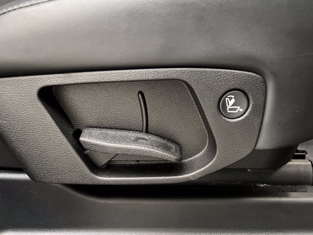 Used 2025 Kia Telluride S FWD image 24