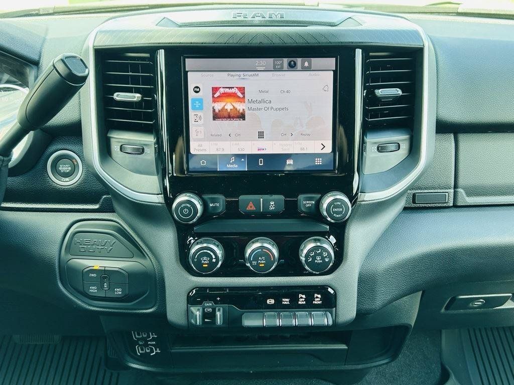 New 2025 RAM 2500 Big Horn AWD/4WD image 17