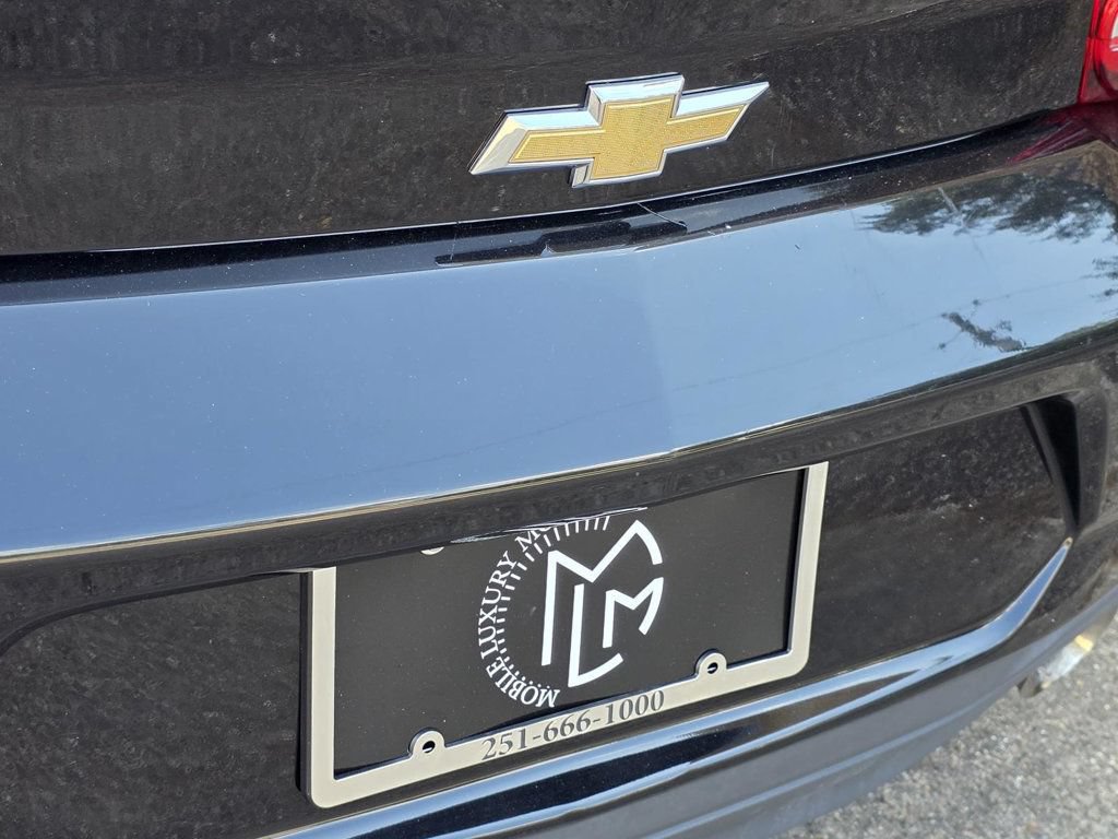 Used 2023 Chevrolet Camaro LT RWD image 25