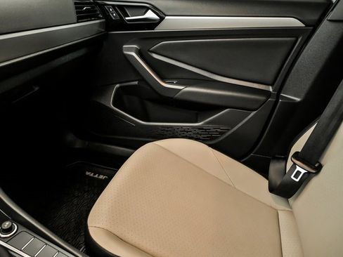 Used 2019 Volkswagen Jetta R-Line w/ R-Line Cold Weather Package image 23