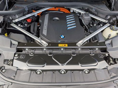 Certified 2023 BMW X5 xDrive45e w/ Climate Comfort Package image 25