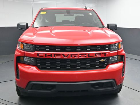 Used 2021 Chevrolet Silverado 1500 Custom image 2