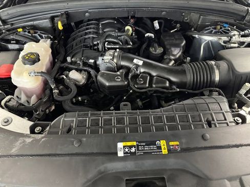 Used 2025 Jeep Grand Cherokee L Summit AWD/4WD image 6