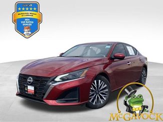 Certified 2023 Nissan Altima 2.5 SV image 1