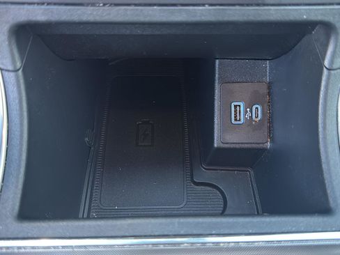 Used 2024 Ford Edge Titanium w/ Equipment Group 301A image 22