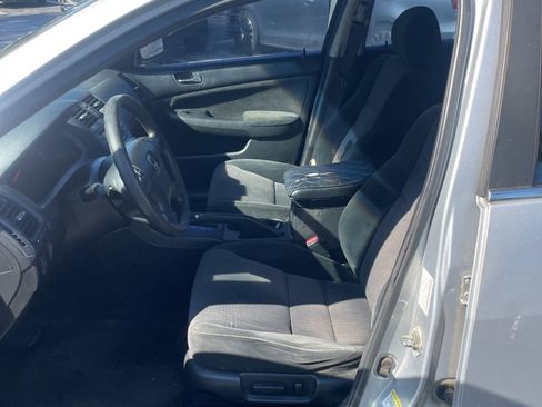 Used 2005 Honda Accord LX image 16