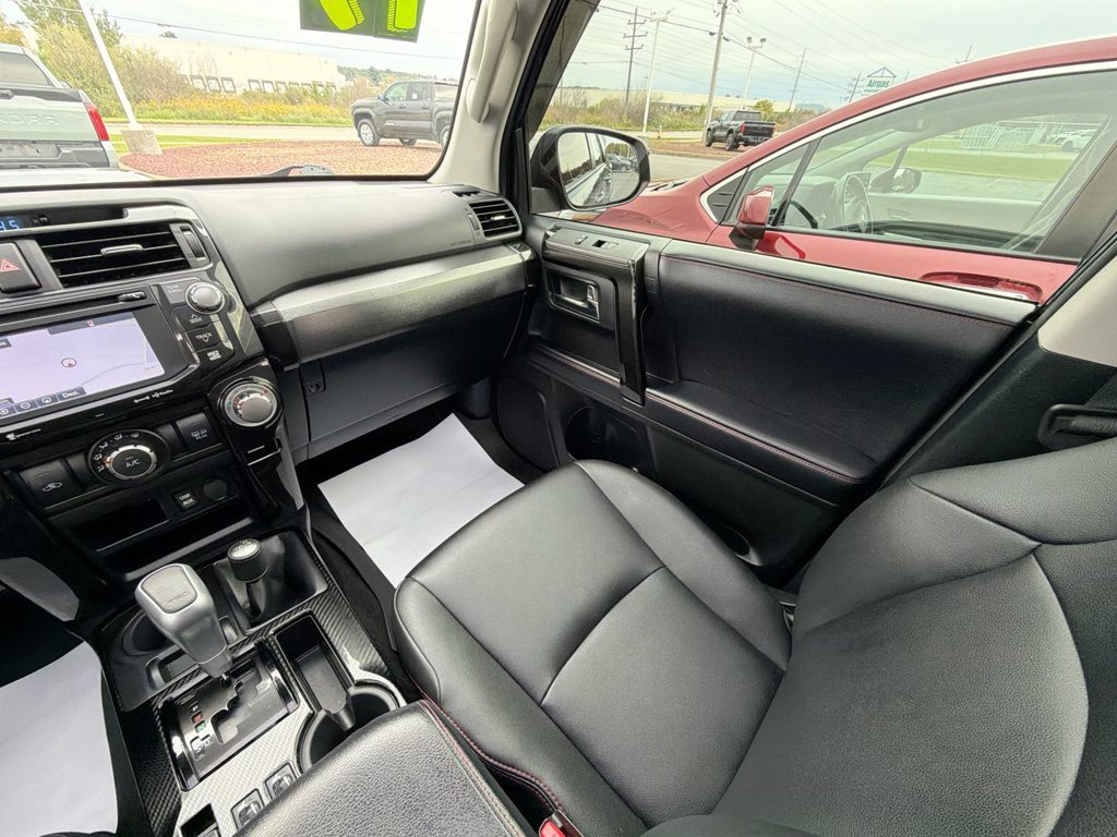 Used 2019 Toyota 4Runner TRD Off-Road Premium AWD/4WD image 11