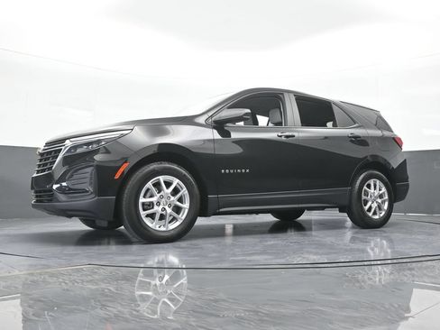 Used 2023 Chevrolet Equinox LS FWD image 54