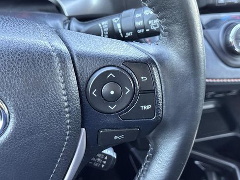 Used 2018 Toyota RAV4 SE w/ Advanced Technology Package image 11